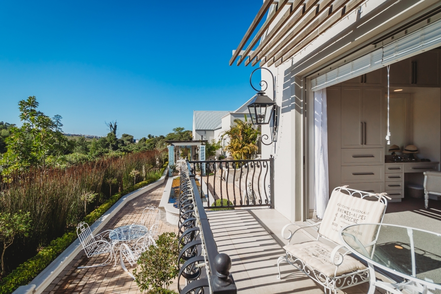 3 Bedroom Property for Sale in Kraaibosch Manor Western Cape